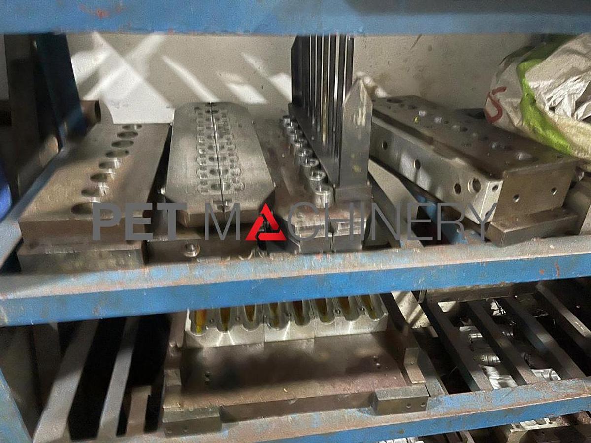 Usado Paquete 2012 de máquinas Aoki SBIII 250LL-50S y Nissei ASB PF8-4B Single Stage