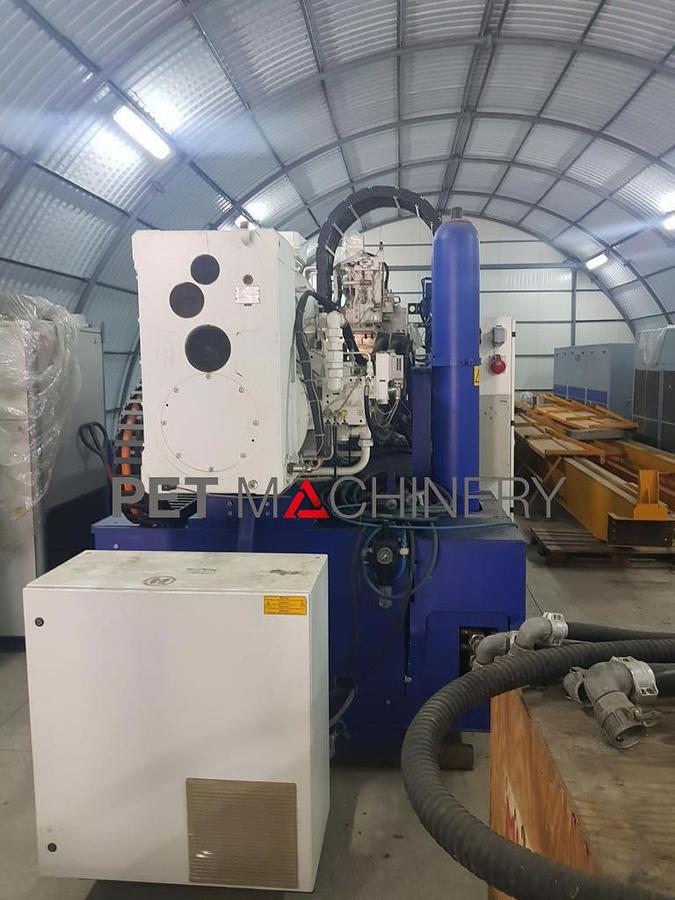 Usado 2004 Krauss Maffei KM175-3500CV Sistema de moldeo por inyección de preformas PET de 48 cavidades