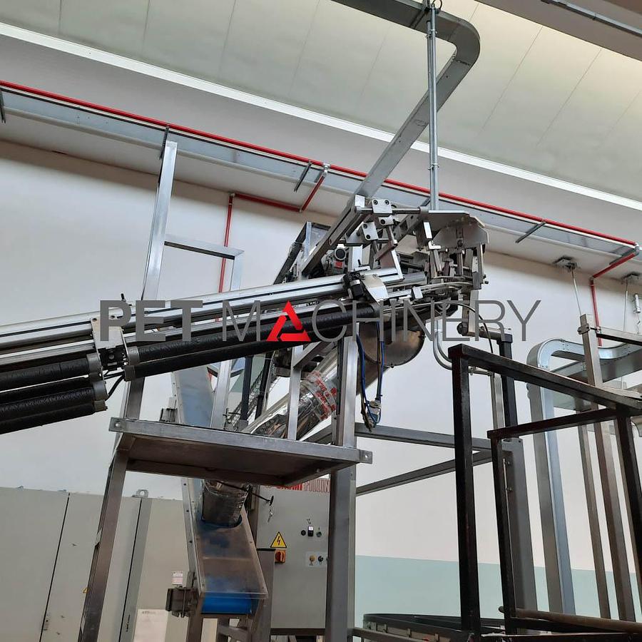 Used 2010 SMI / Sacmi Combi Carbonated Soft Drinks Blow/Fill/Cap system