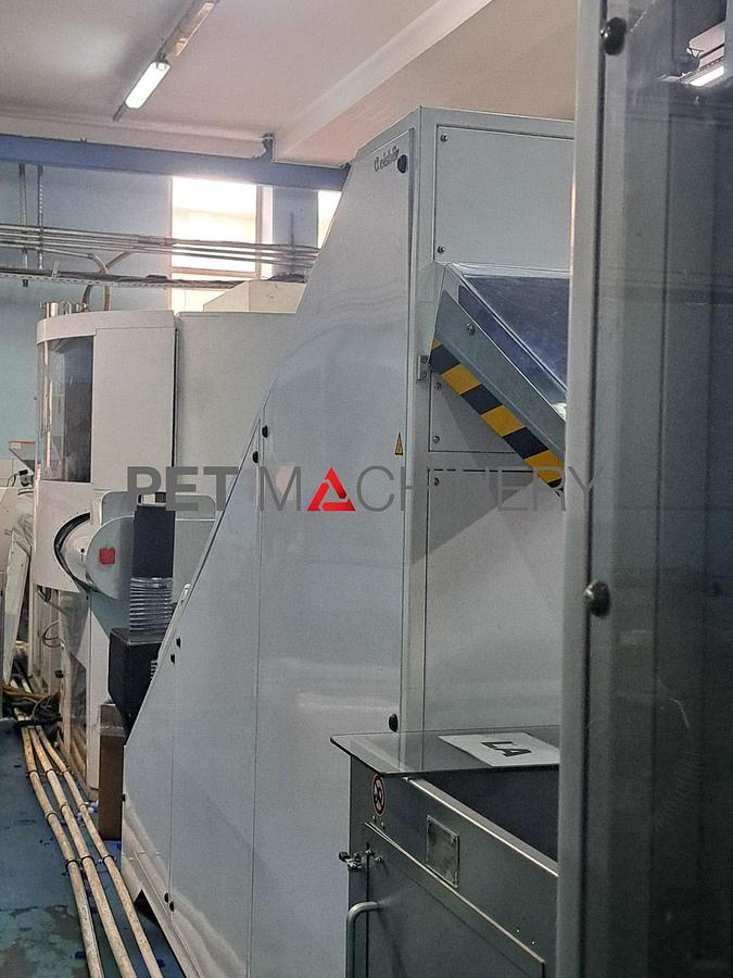 Usado 2012 Sacmi CCM 80SA Sistemas de moldeo por compresión de cierres