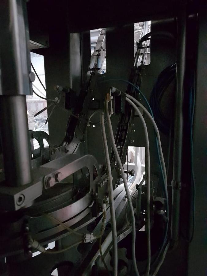 Usado 2005 Metalnova Baseless VMAG 42-42-10 Relleno Tribloc