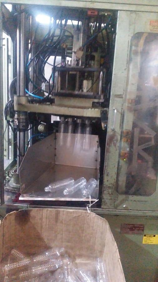 Usado 1996 Aoki SBIII 100-L-20 Máquina de moldeo por soplado y estirado por inyección