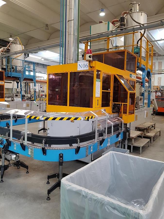 Usado 1999 Nissei ASB PF3-1BH v.4 Máquinas de moldeo por soplado y estirado por inyección