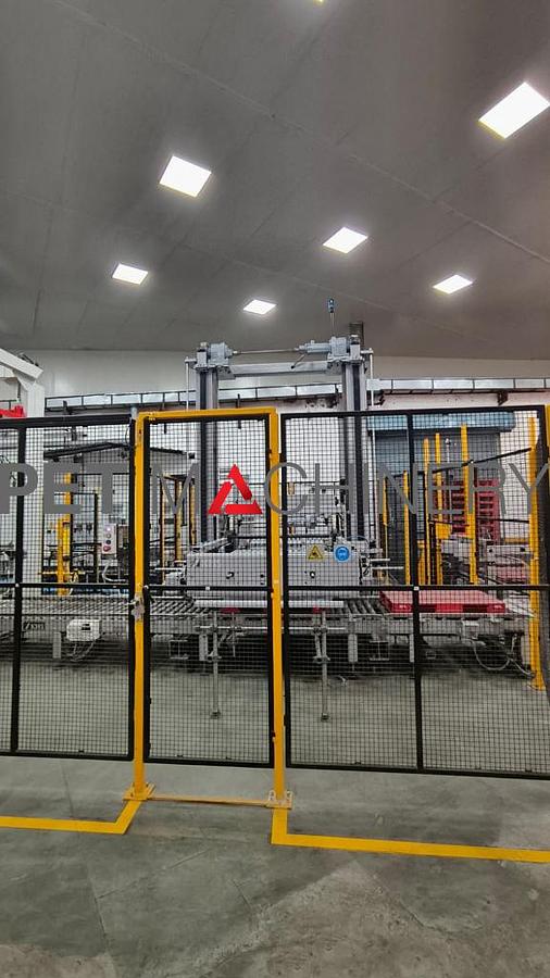 Usado 2019 Línea completa de embotellado de PET de 24.000 bph para bebidas carbonatadas