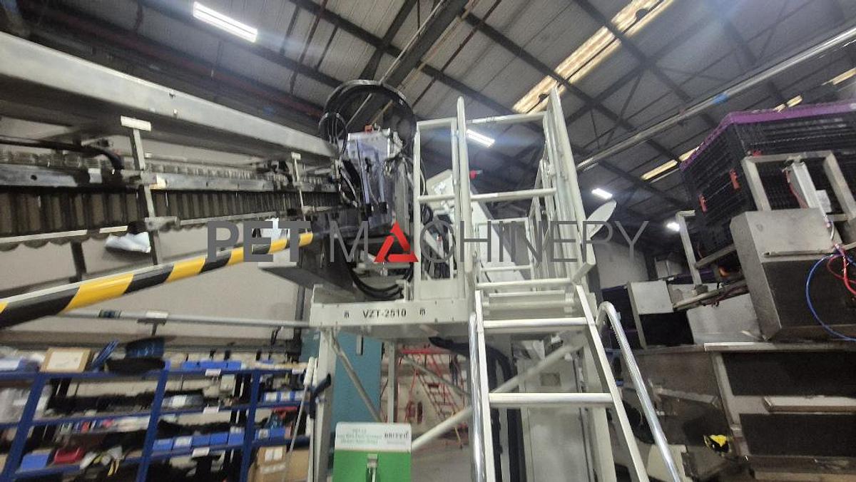 Used 2004 SIG Blomax 14 PET Stretch Blow Moulding machine