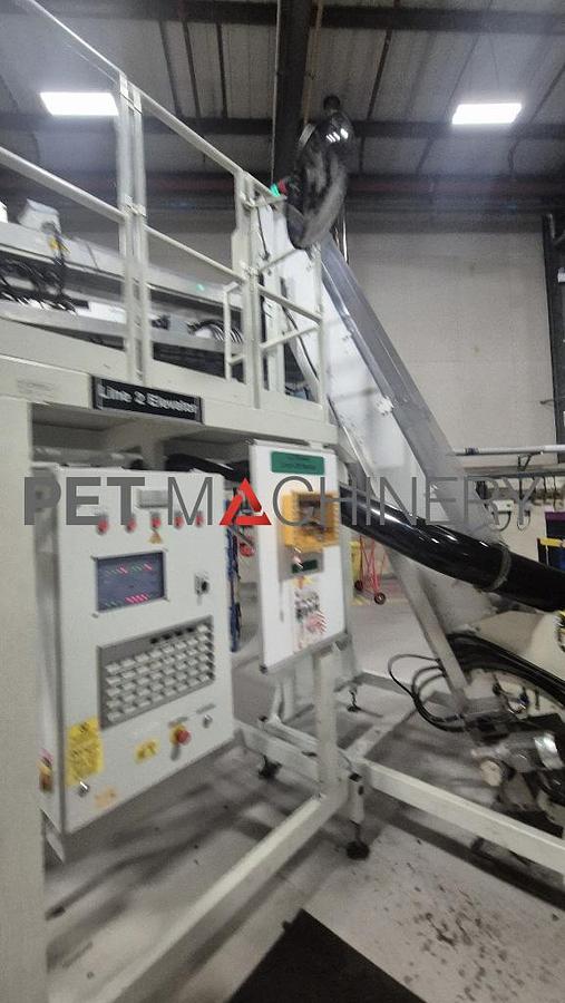 Used 2004 SIG Blomax 14 PET Stretch Blow Moulding machine