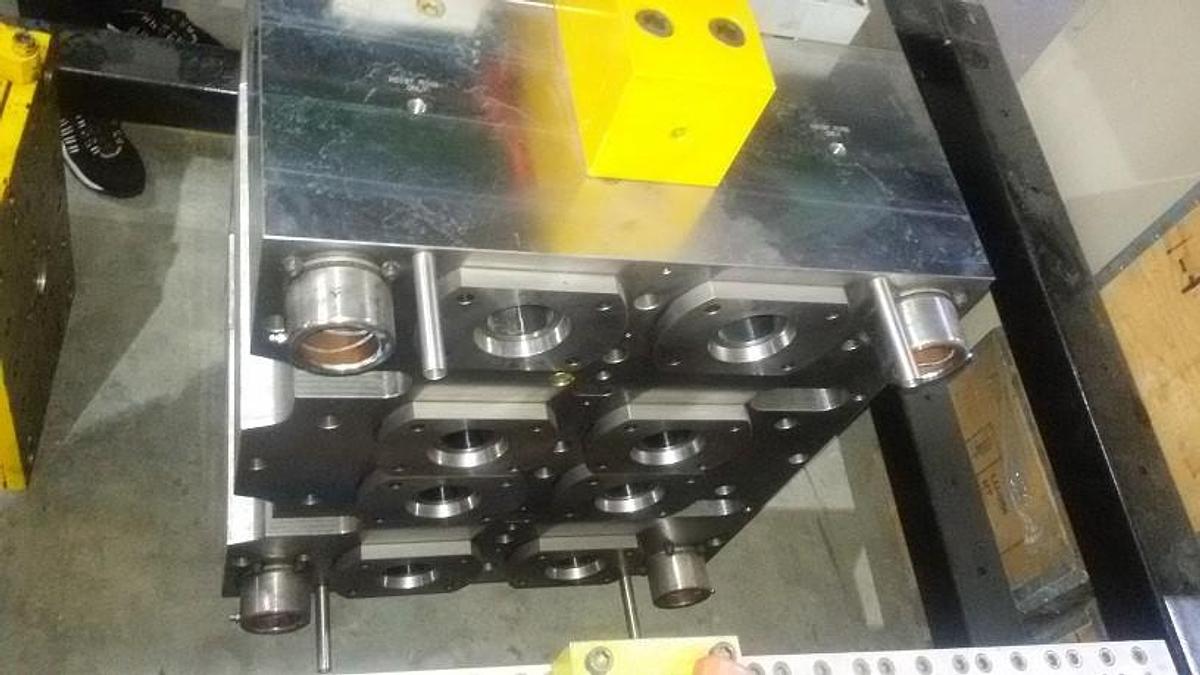 Used 2015 Husky 20L PET Preform Injection Mould