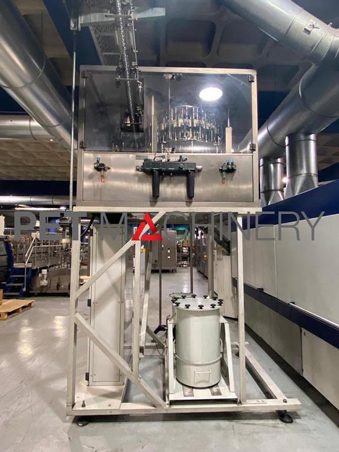 Usado 2005 Línea completa de embotellado PET de Krones para agua mineral