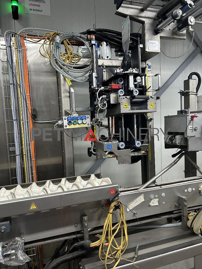 Usado 2010 Línea completa de revestimiento de botellas de Krones