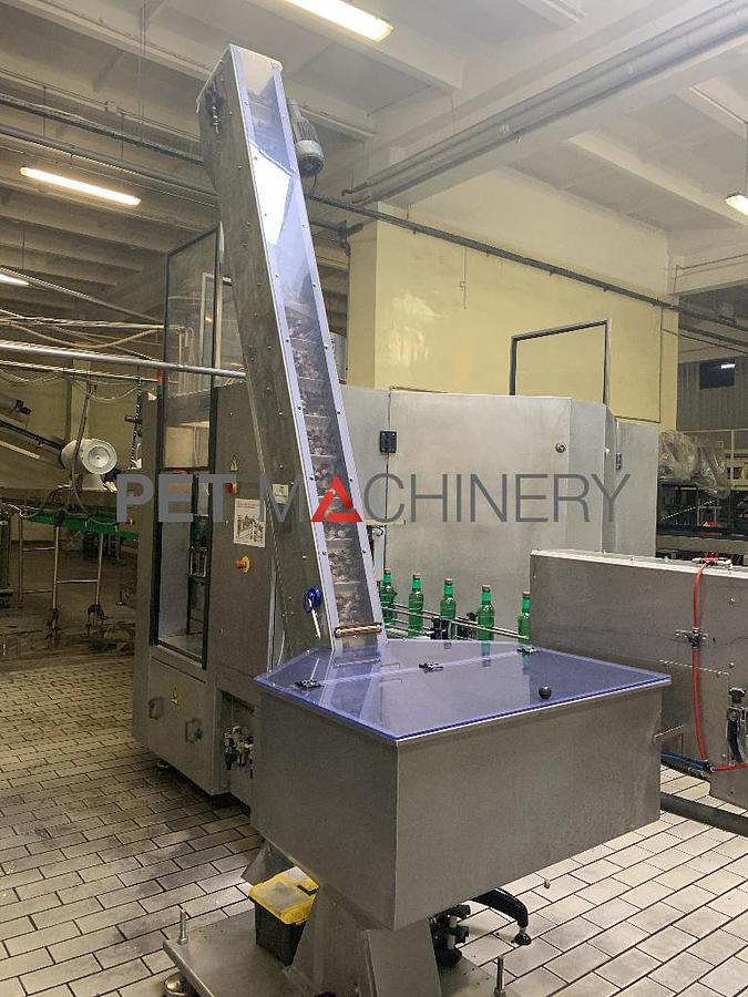 Usado 2004 Línea de embotellado PET para bebidas carbonatadas, sidra, vinos