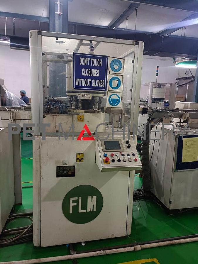 Usado 2008 Sacmi CCM 003A Línea de moldeo por compresión de cierres