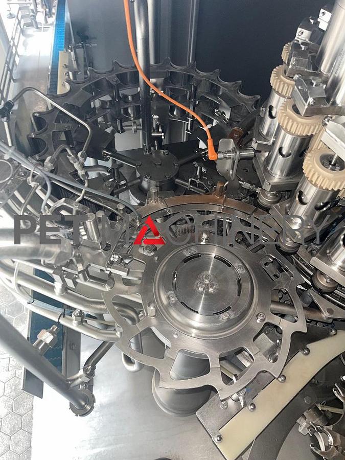 Usado 2008 Krones Volumetic Llenadora/taponadora de PET de 72 válvulas