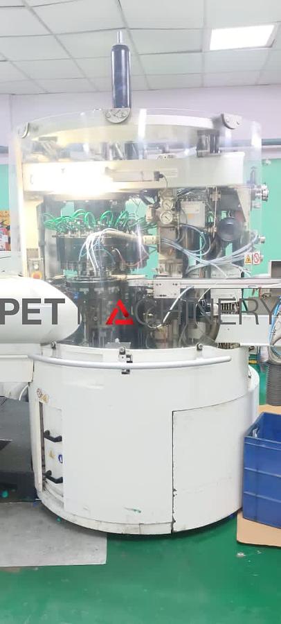 Usado 2016 Sacmi CCM 24SB Línea de moldeo por compresión de cierres