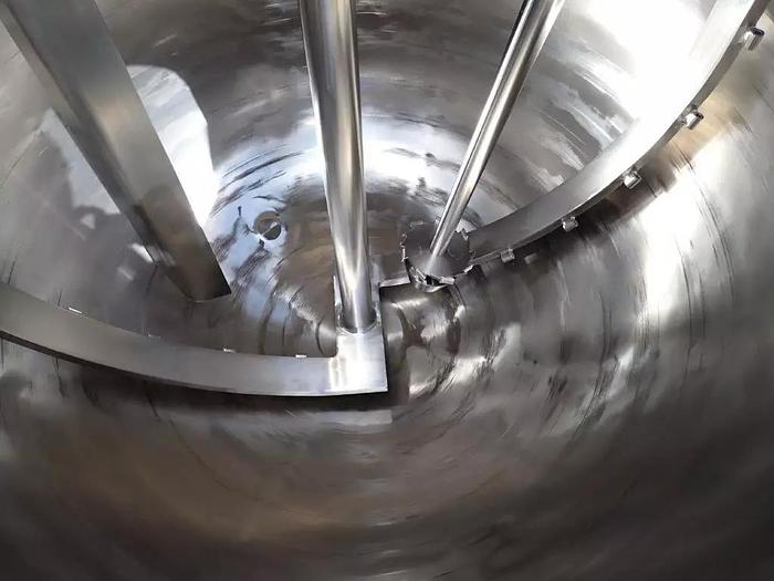 Used 250 GALLON LEE TWIN ACTION VACUUM KETTLE - 90 PSI - TILT OUT AGITATION