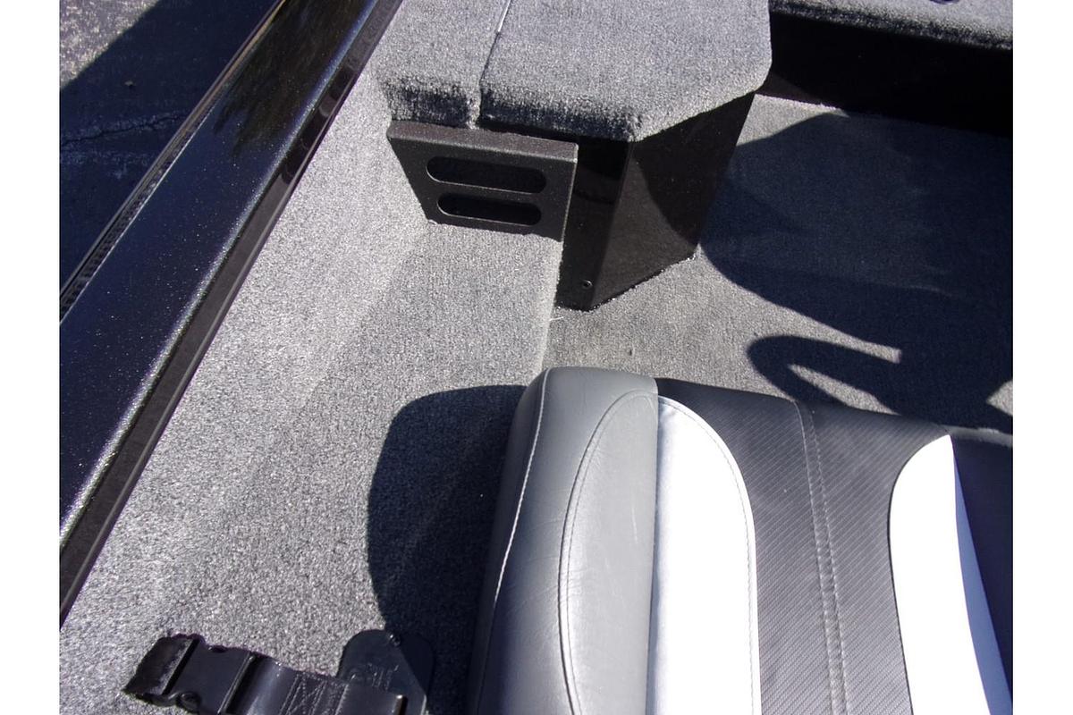 2026 Vexus AVX 189 Defender