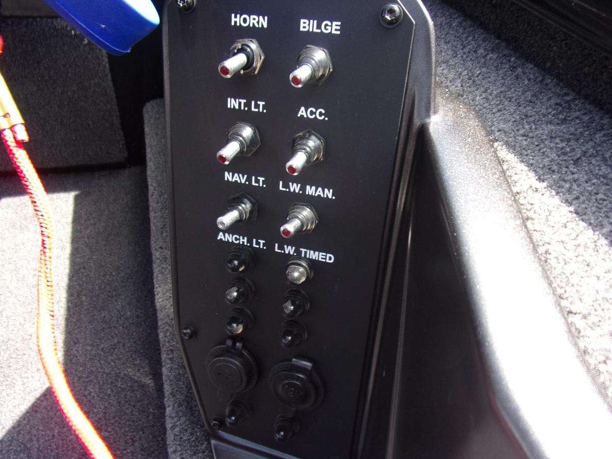 Used 2022 Vexus AVX 189 C