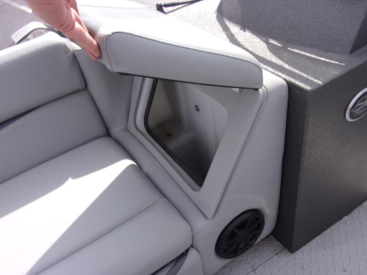 Used 2022 SeaArk Big Easy - with only 3 hours!