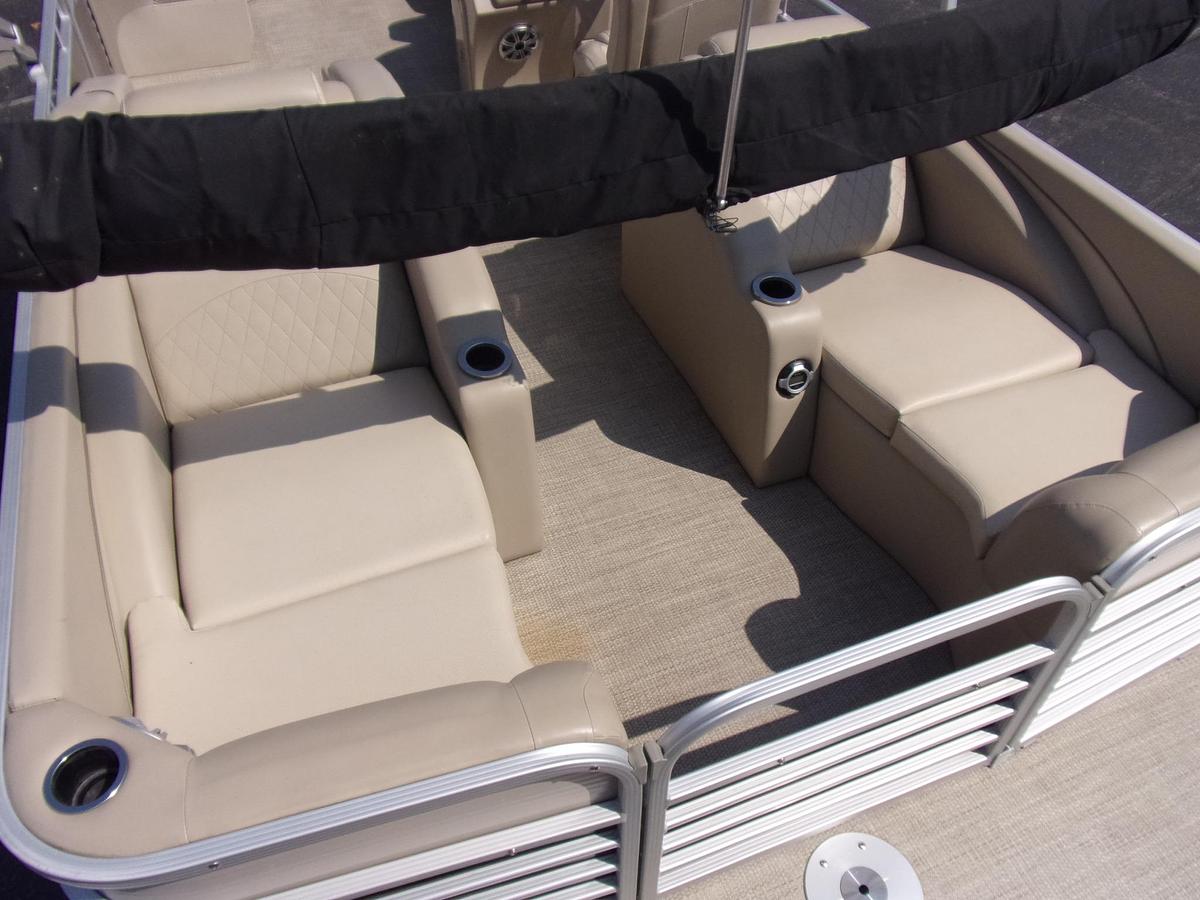 Used 2015 Bennington G 22 Triple Log with Yamaha 150 4-stroke