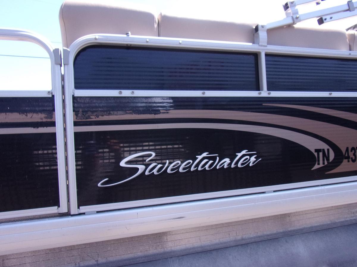 Used 2014 Sweetwater 2086 with Yamaha F90