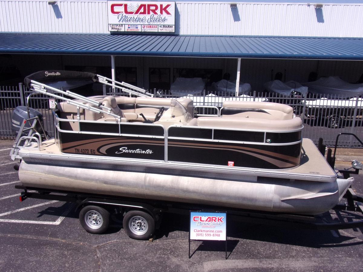 Used 2014 Sweetwater 2086 with Yamaha F90