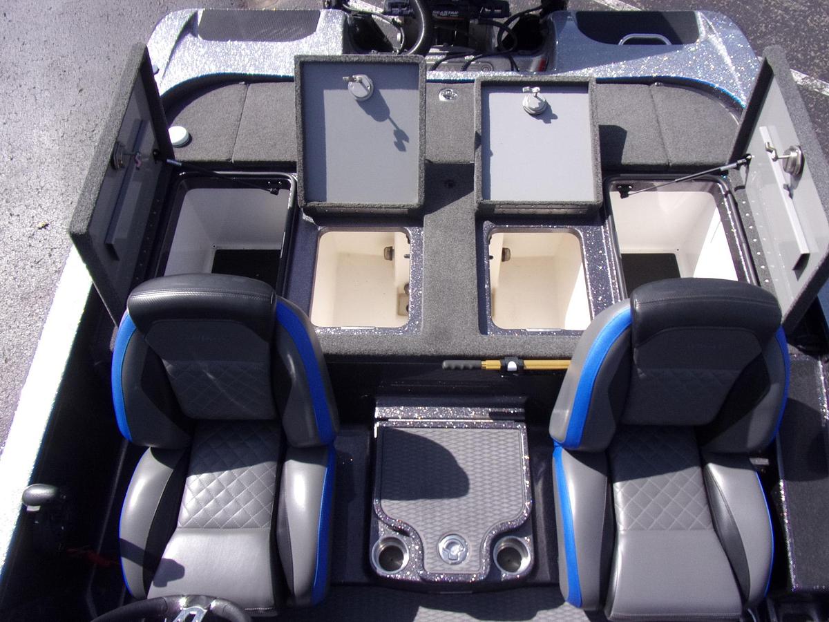 Used 2022 Caymas CX 2o Pro with Mercury 250 L Pro XS