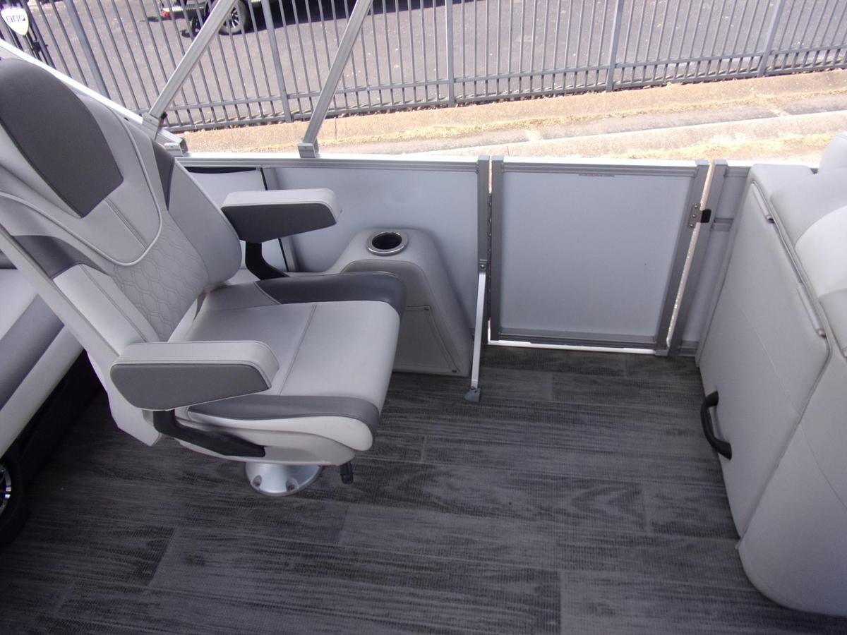 New 2024 Avalon LSZ 2585 VRL with Suzuki DF 250