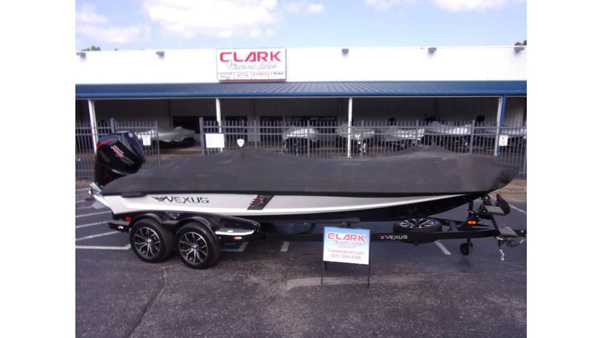 Used 2020 Vexus VX20 with only 30 HOURS!