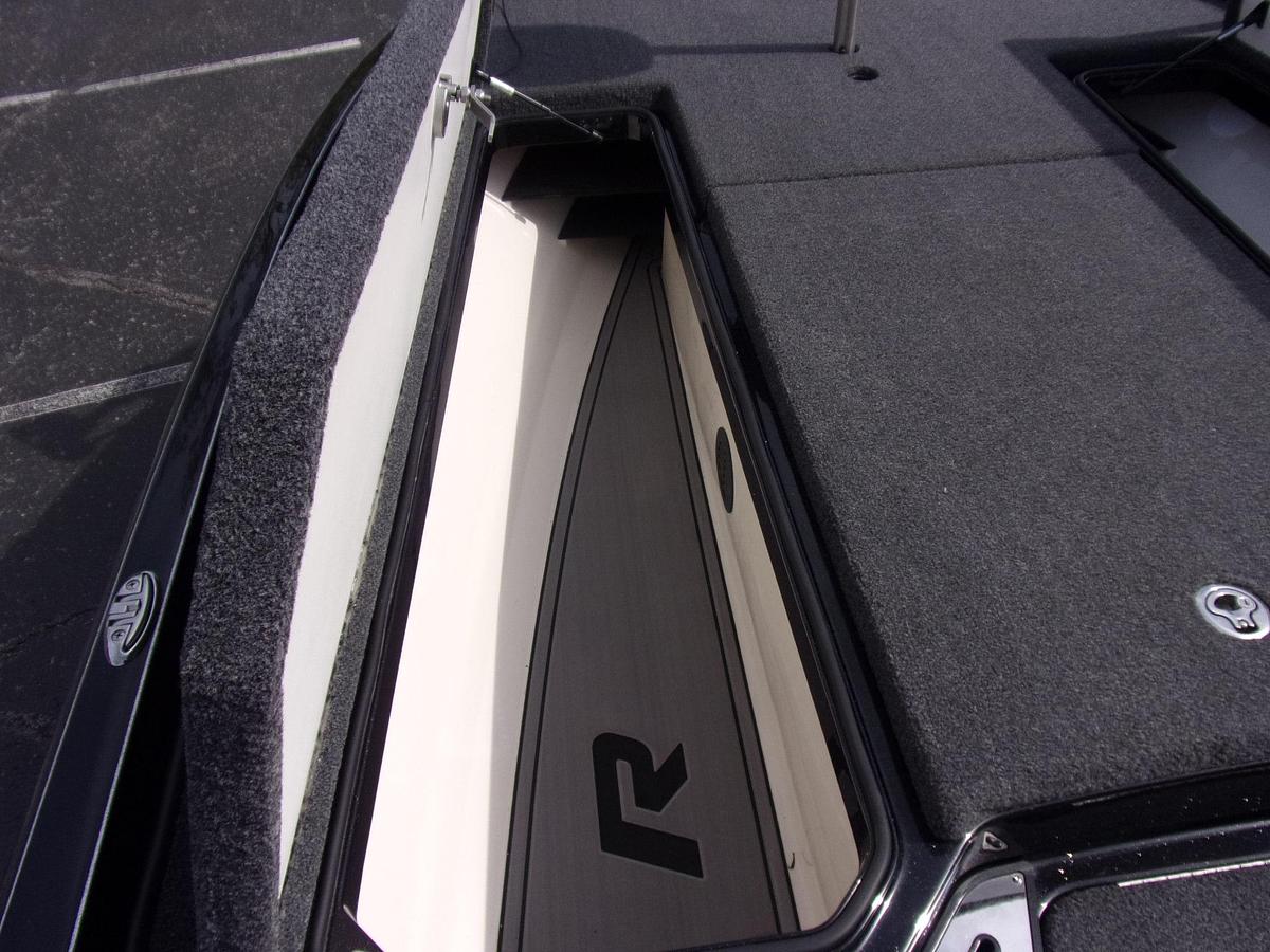 Used 2024 Ranger Z 521 R Ranger Cup with POINT 1 engine hour (not 1 hr - point 1 hr)!