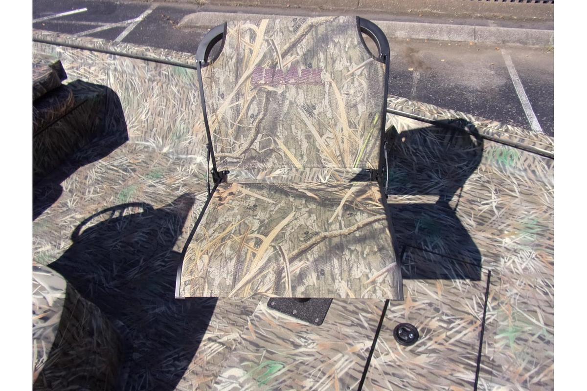 2025 SeaArk Phantom 20 XV Side Console