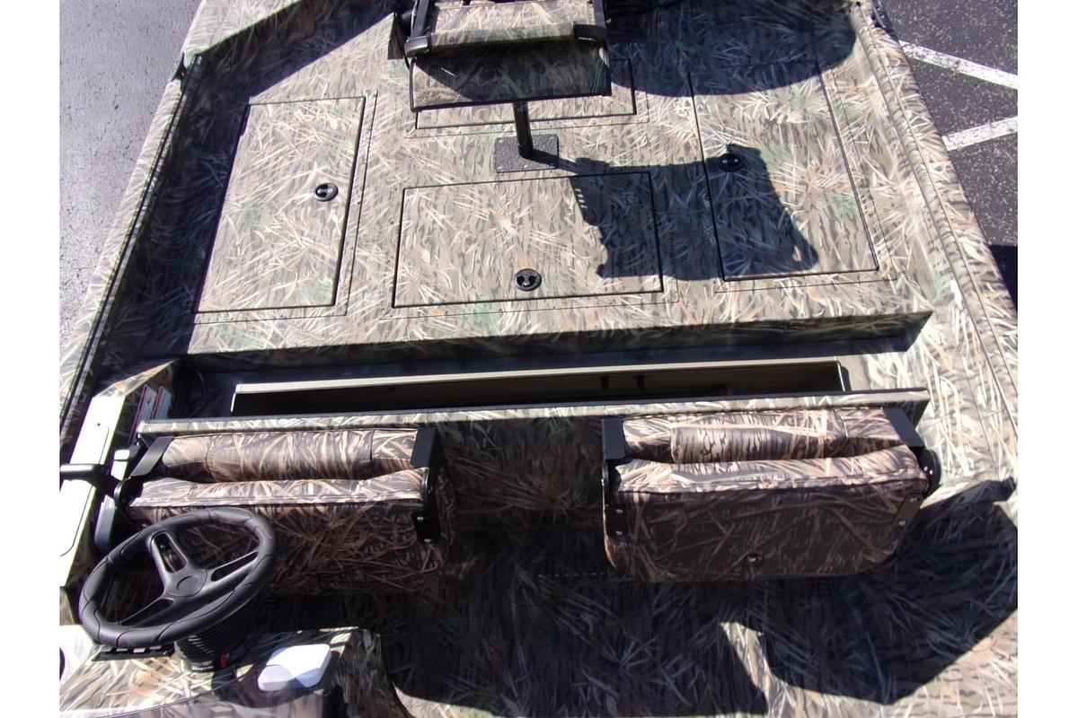 2025 SeaArk Phantom 20 XV Side Console