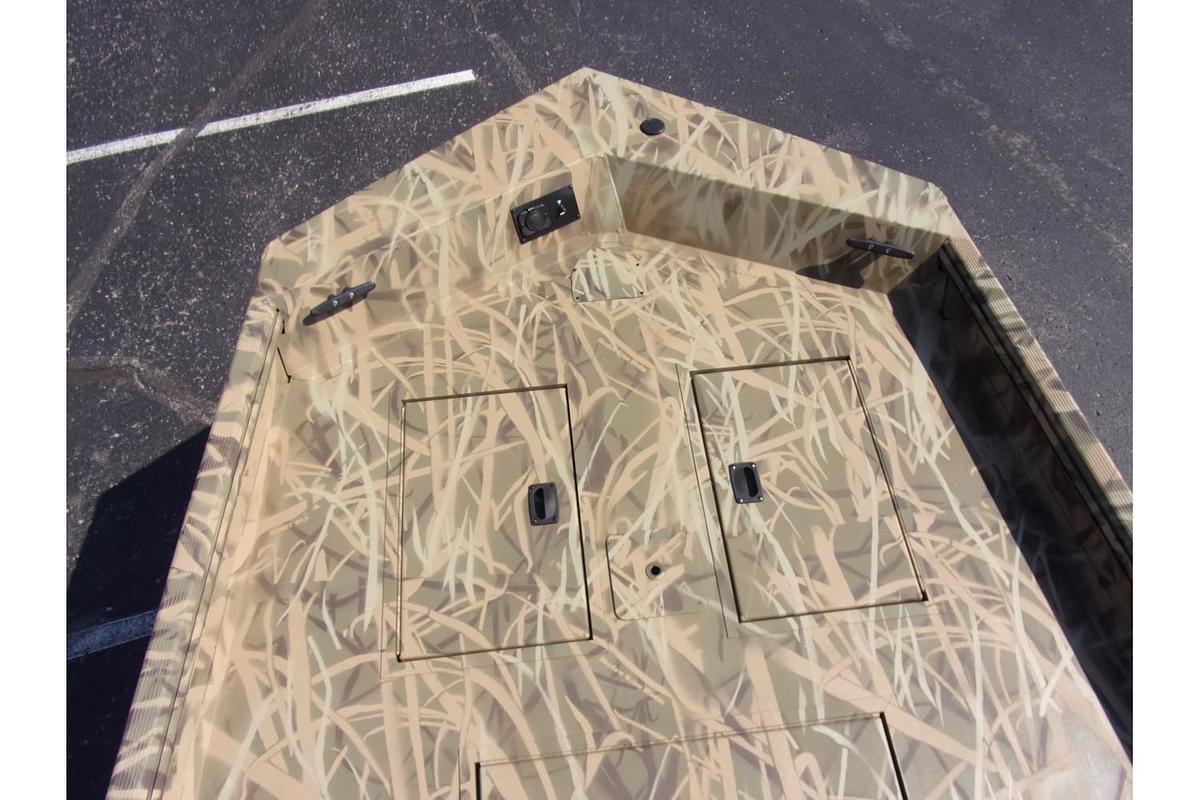 2025 Crestliner 1860 Retriever CC