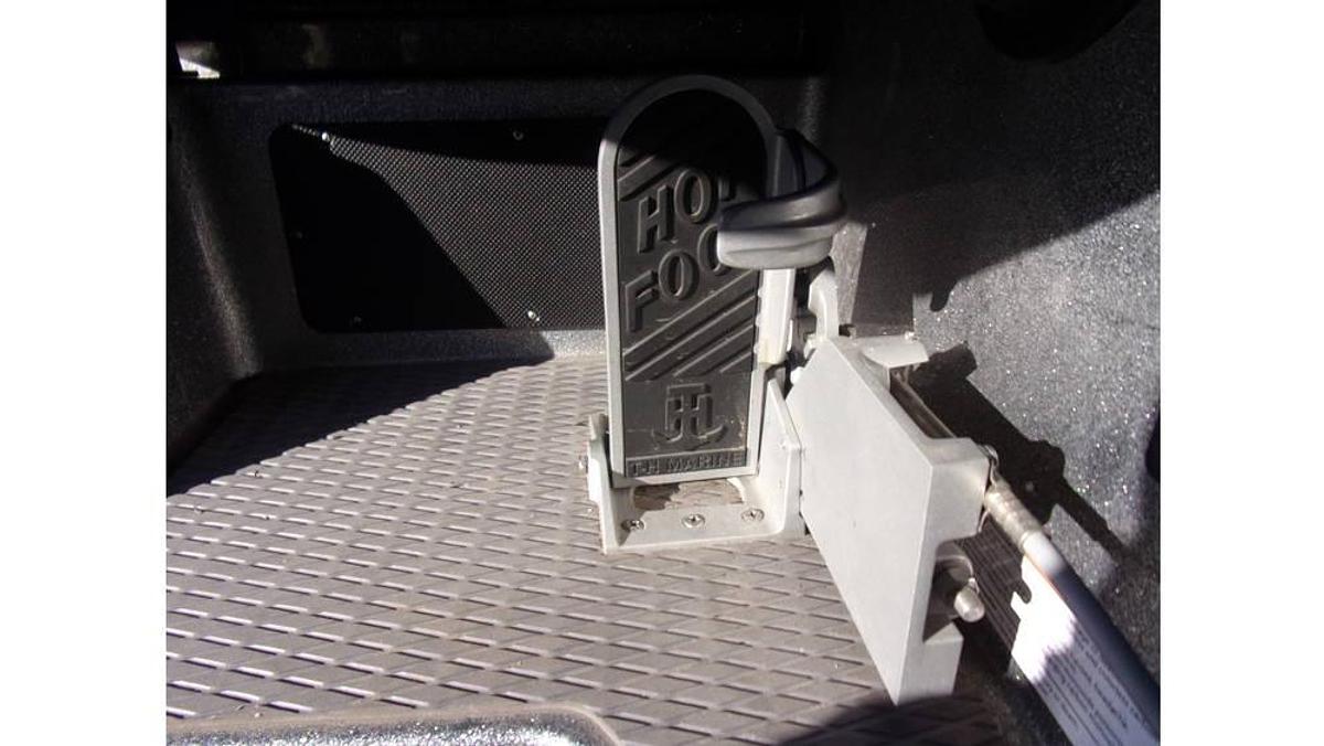 Used 2022 Caymas CX 21