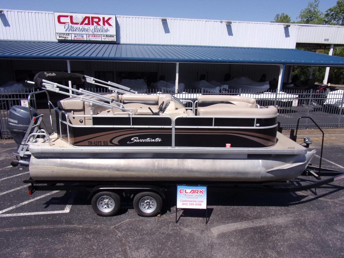 Used 2014 Sweetwater 2086 with Yamaha F90