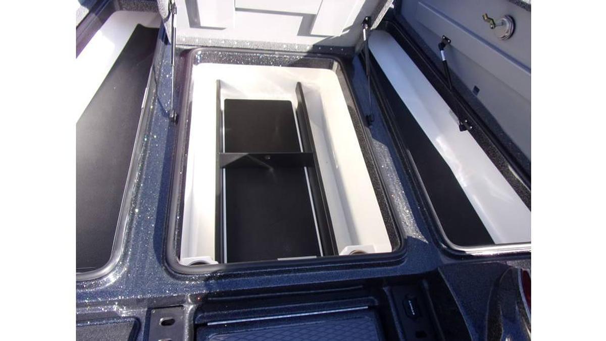 Caymas NEW 2023 CX 19 with a Mercury 225 Pro XS