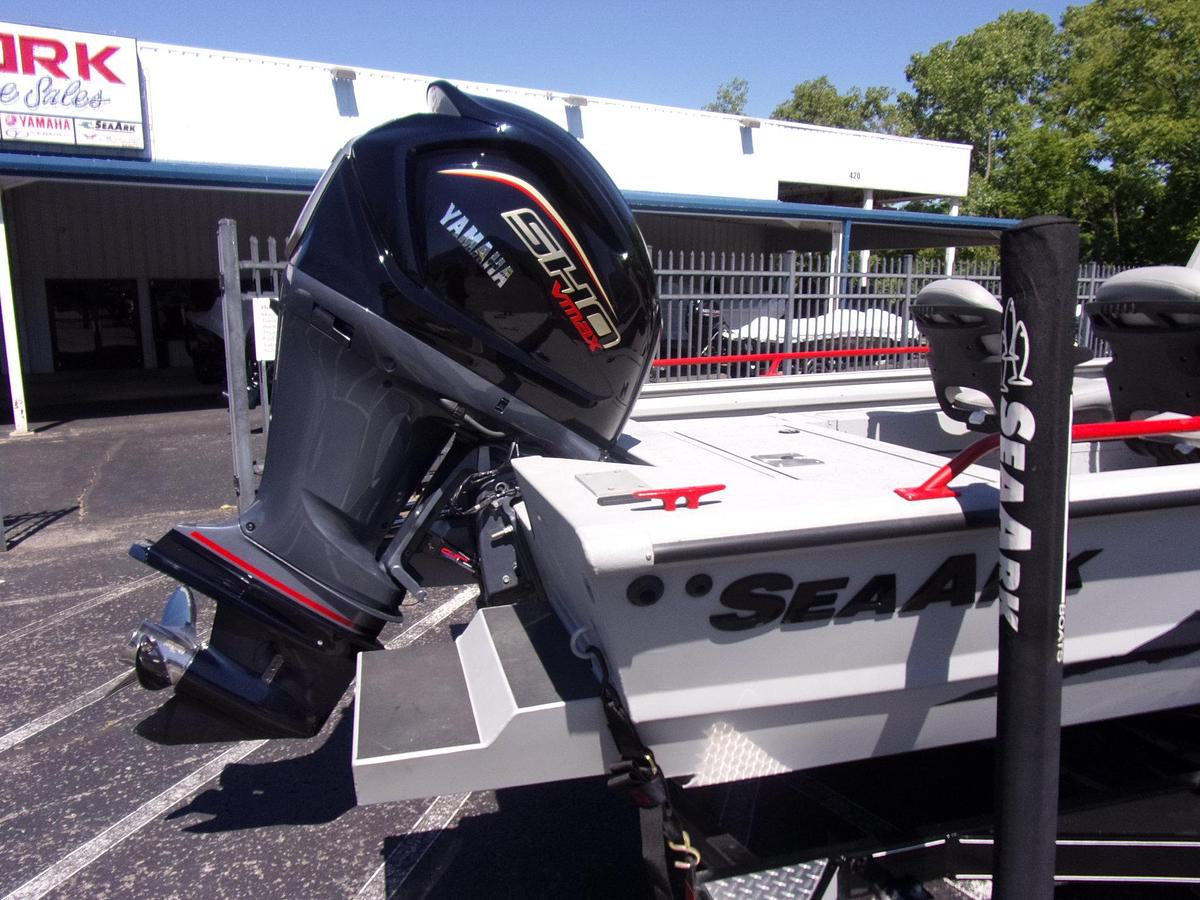 Used 2025 SeaArk Pro Cat 240