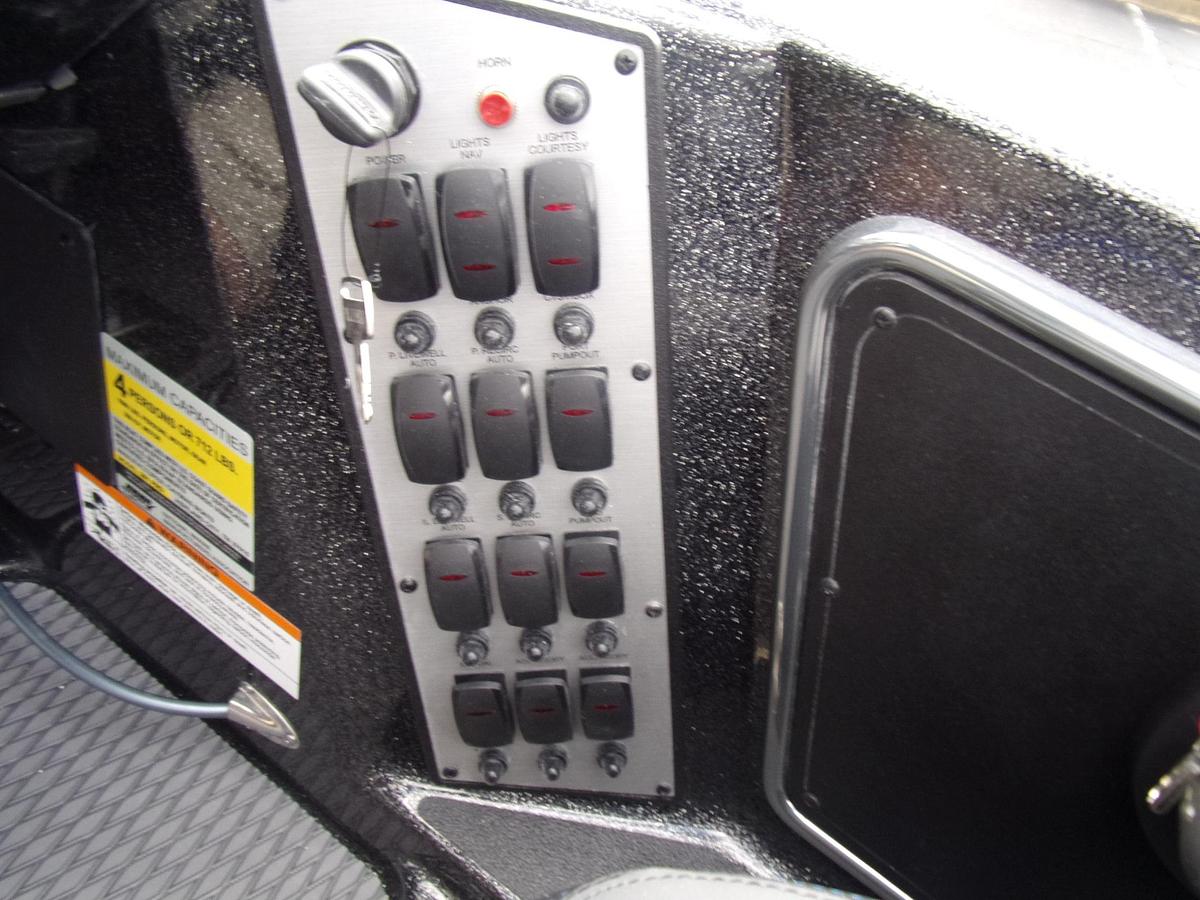 Used 2027 Caymas 201 Pro