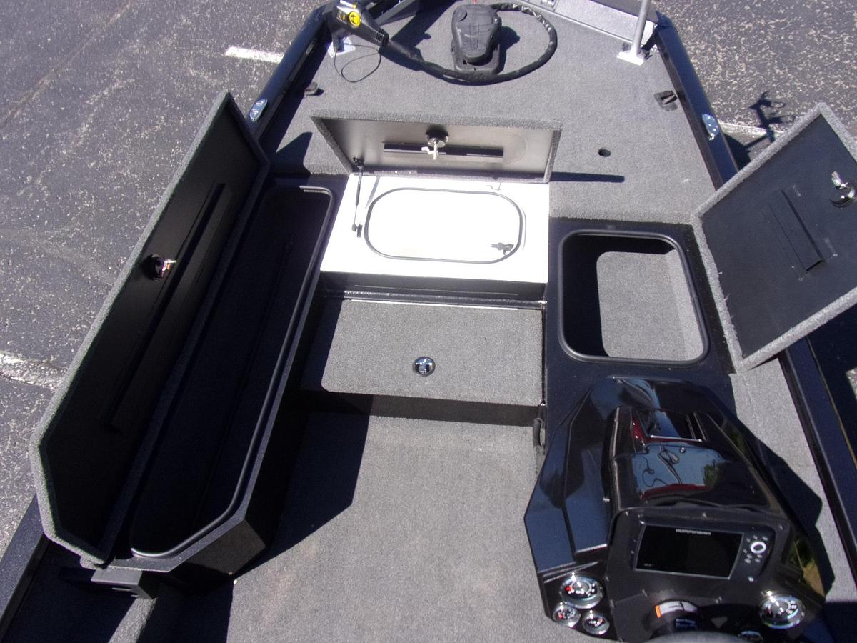 Used 2021 Vexus AVX 181 with Mercury 60 C.T. with 65 hours