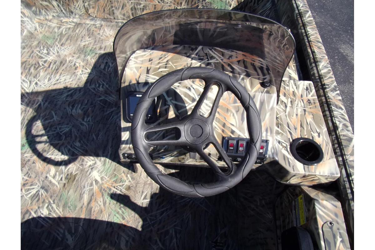 2025 SeaArk Phantom 20 XV Side Console