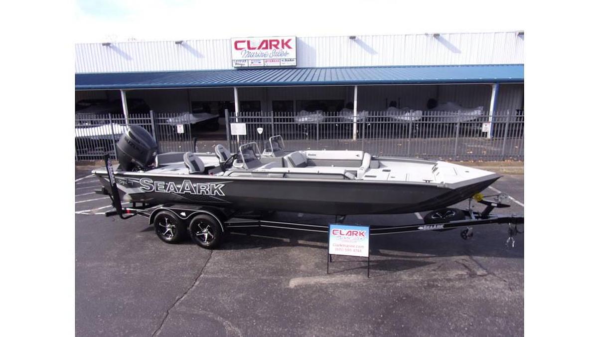 2026 SeaArk Big Easy with Suzuki DF 250 SS