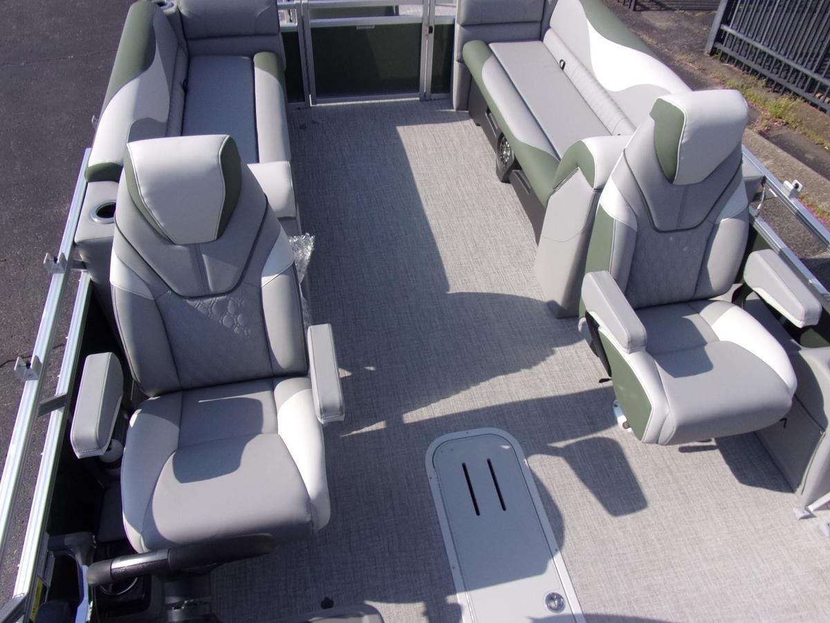 2026 Avalon Venture 85 Quad triple log with trailer