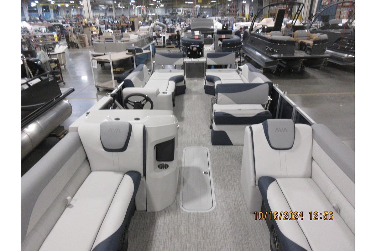 2025 Avalon 25 LSZ Quad Lounger Shift triple log with Mercury 250 Pro XS 4-stroke