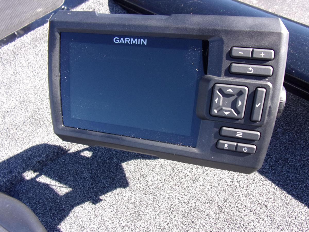 Used 2017 Tracker 175 TXW with Mercury 75 4-stroke, brand new carpet, Garmin 93 SV and Power Pole
