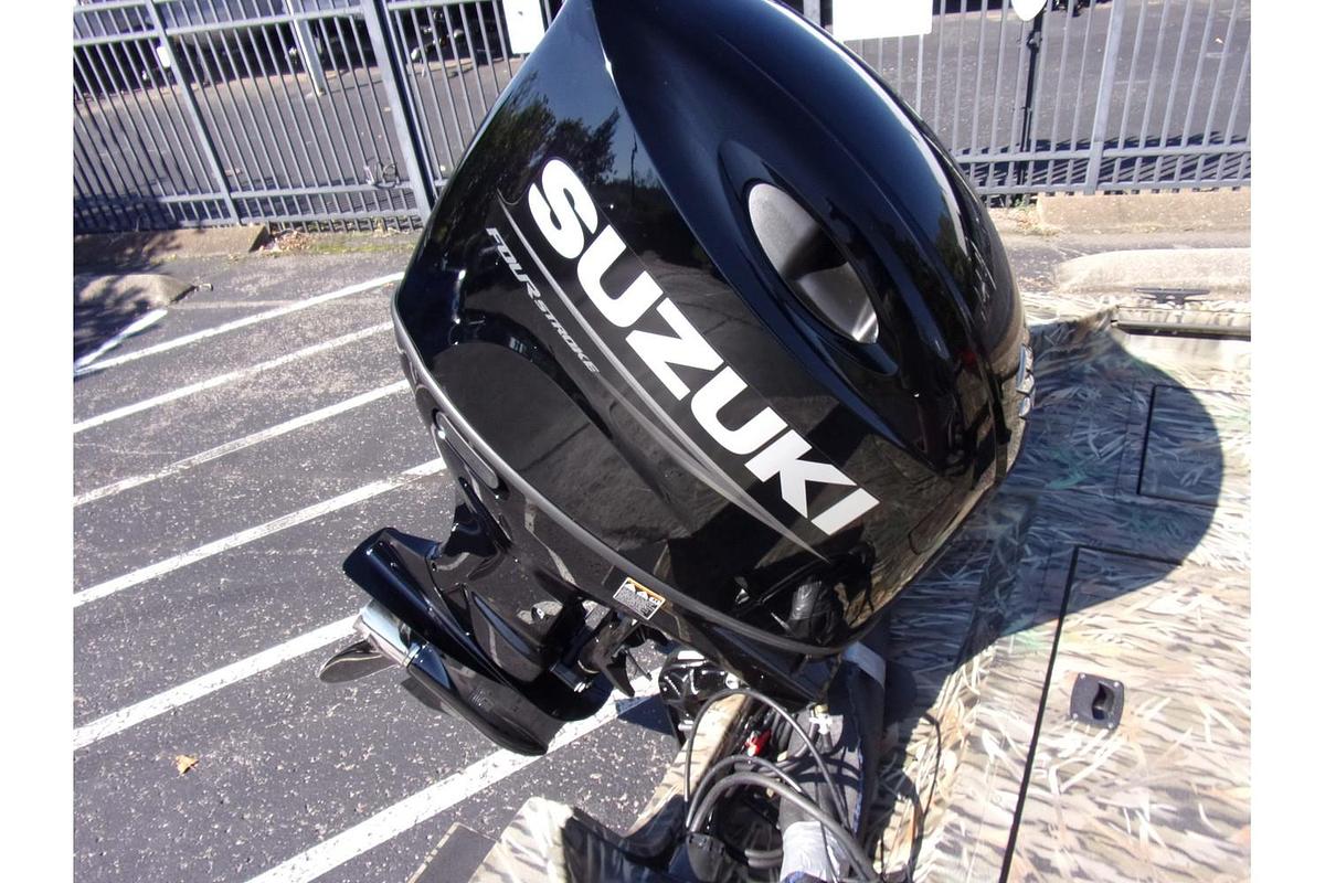 2025 SeaArk Phantom 20 XV Side Console