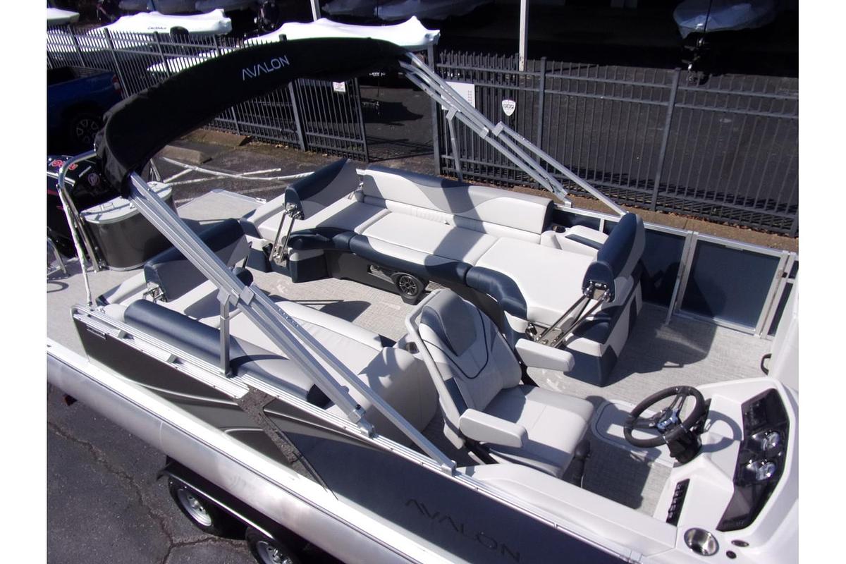 2025 Avalon 25 LSZ Quad Lounger Shift triple log with Mercury 250 Pro XS 4-stroke