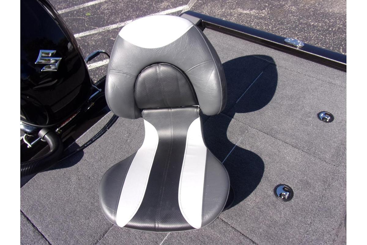 2026 Vexus AVX 189 Defender