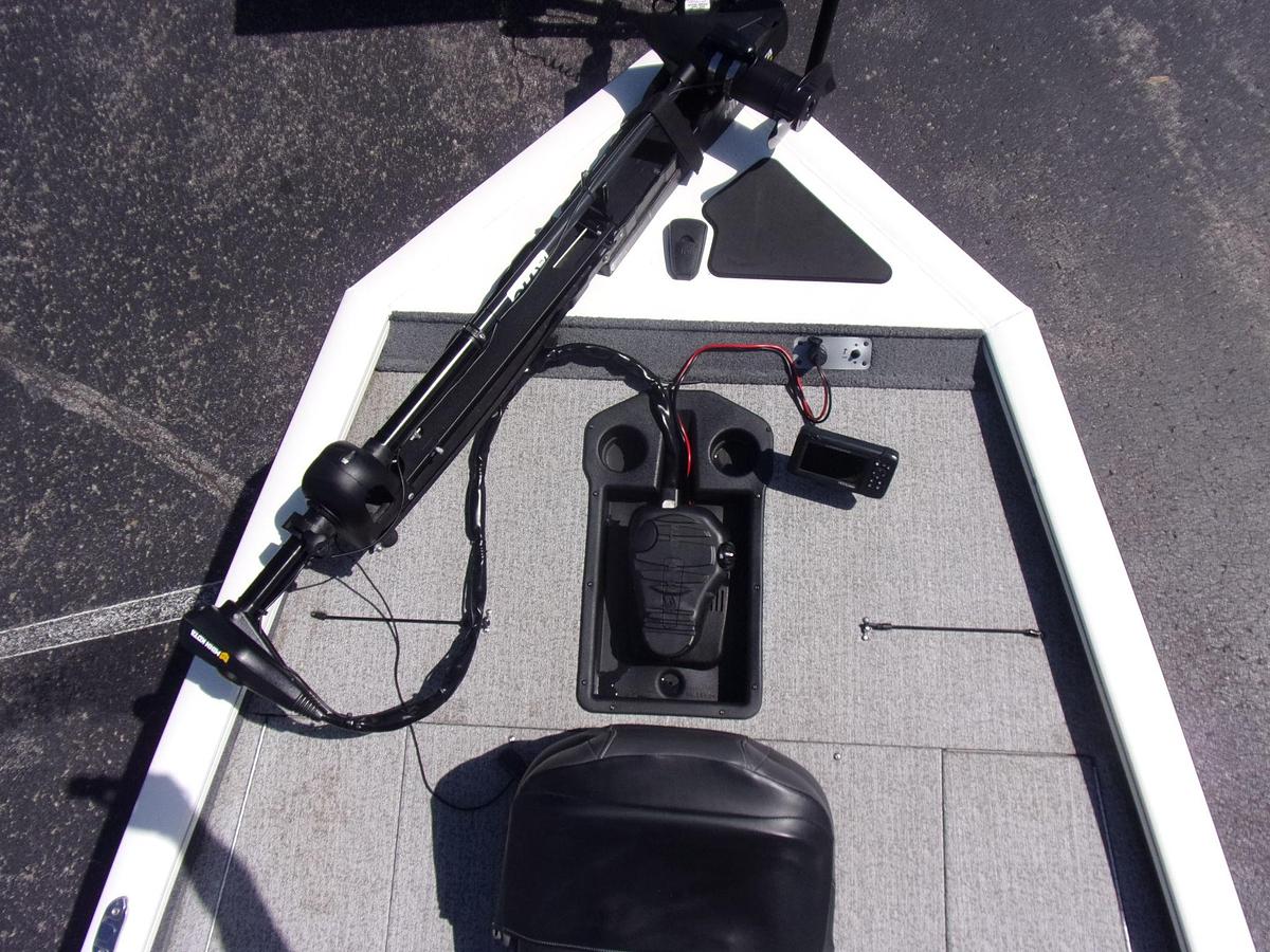Used 2022 Tracker 195 Pro Tour Edition with Mercury 115 Pro XS with only 44 hours