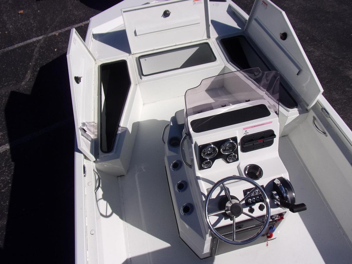 Used 2022 Lowe 20 Bay with Mercury 150 Pro XS ONLY 9 HOURS and 2 year warranty