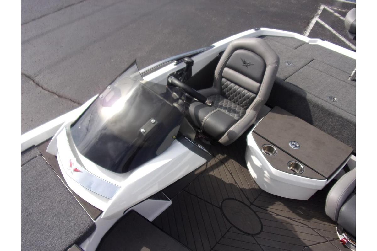 2020 Vexus Vexus VX20 with only 30 HOURS!