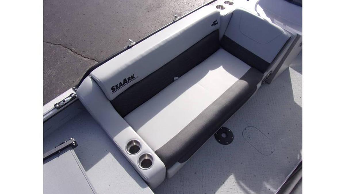 2026 SeaArk Big Easy with a Suzuki DF 250 SS