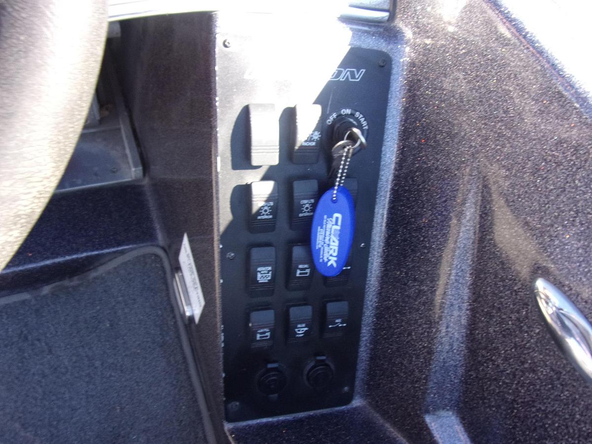 Used 2019 Falcon F 195 with 2024 Mercury 200 Pro XS w/27 hours and Platinum warranty until 2030